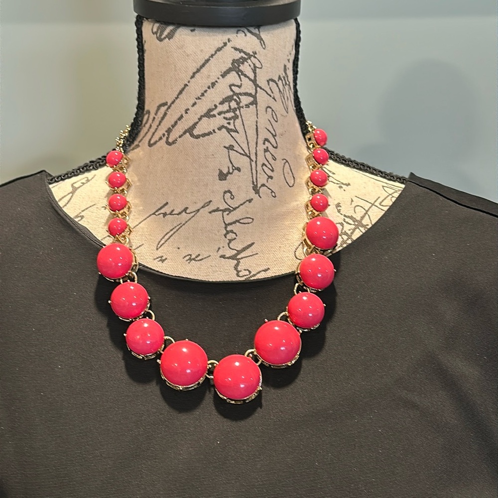 Vintage Talbots Pink Graduating Bead Statement Necklace